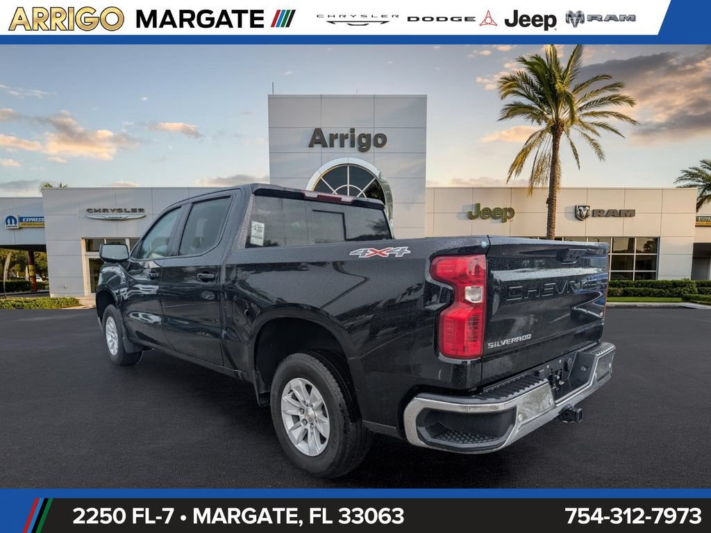 Used 2024 Chevrolet Silverado 1500 LT w/ Safety Package AWD/4WD image 5