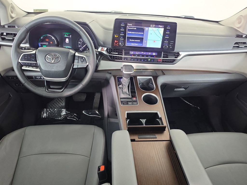 Certified 2024 Toyota Sienna XLE w/ XLE Plus Package FWD image 24