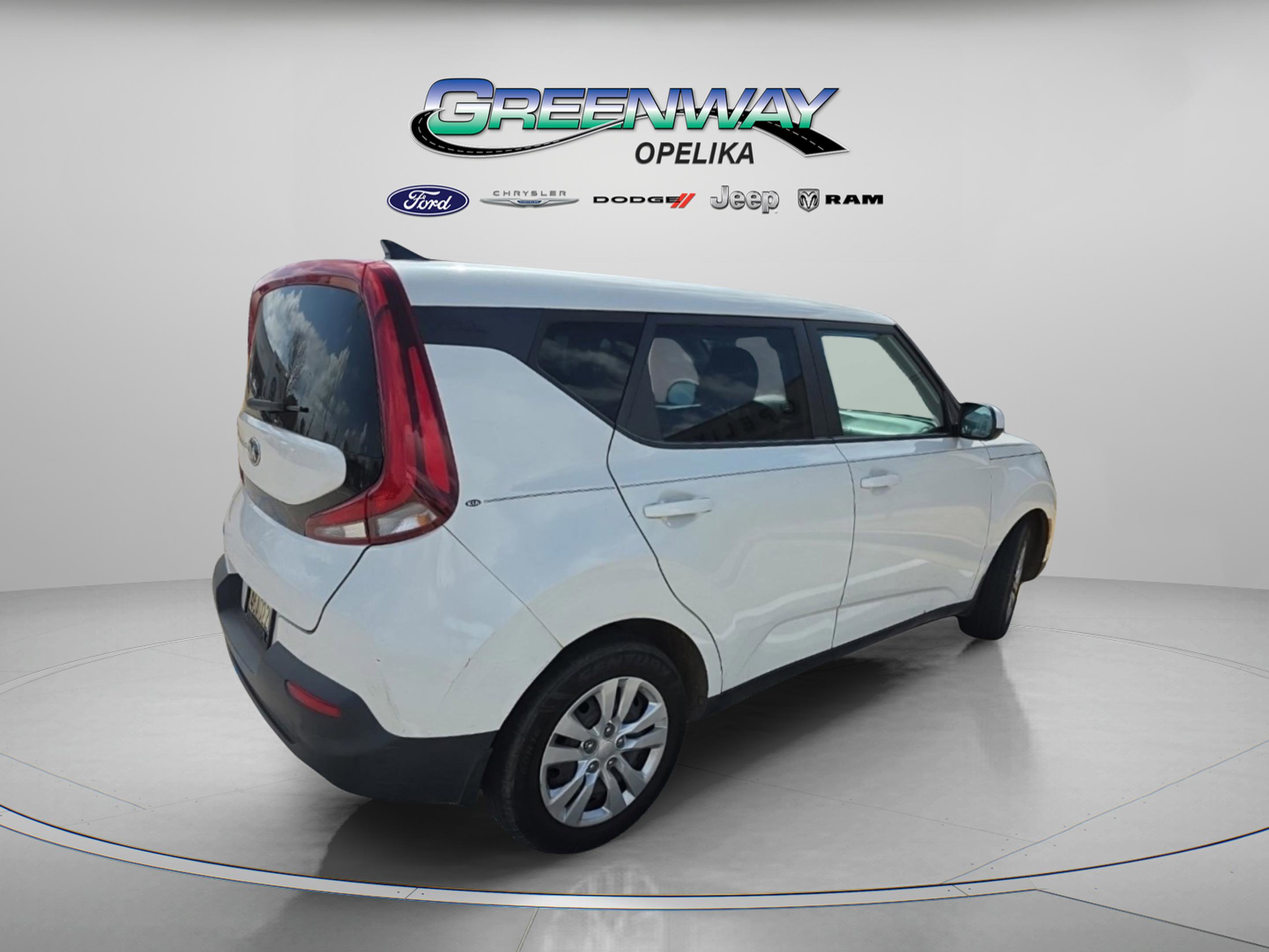 Used 2021 Kia Soul LX image 16