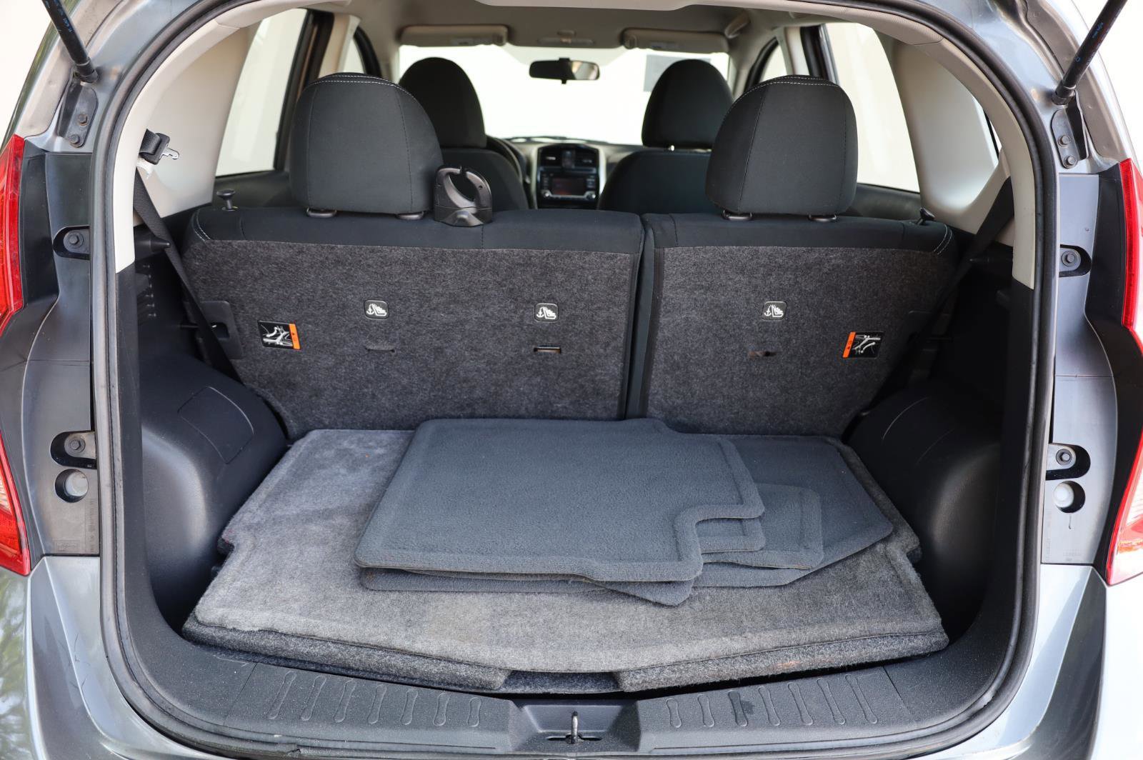 Used 2016 Nissan Versa Note SV FWD image 10