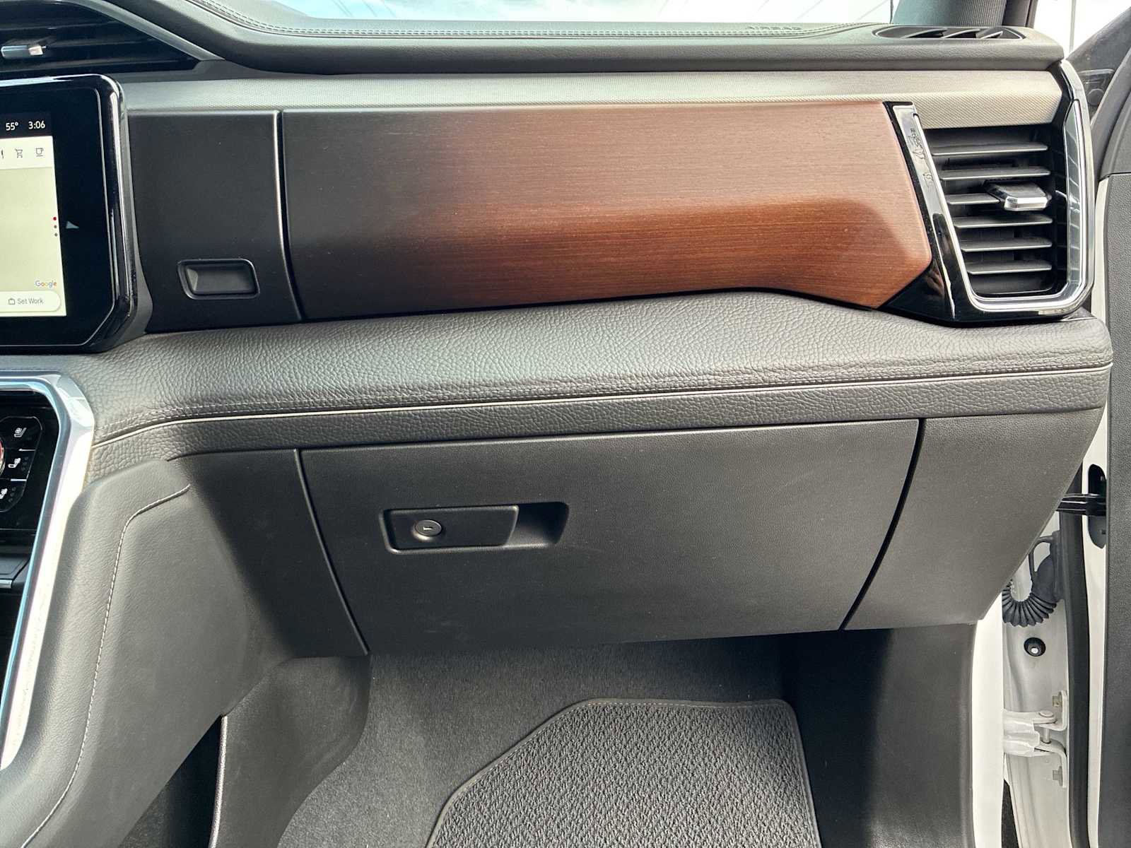 Certified 2024 GMC Sierra 1500 Denali w/ Denali Reserve Package image 30