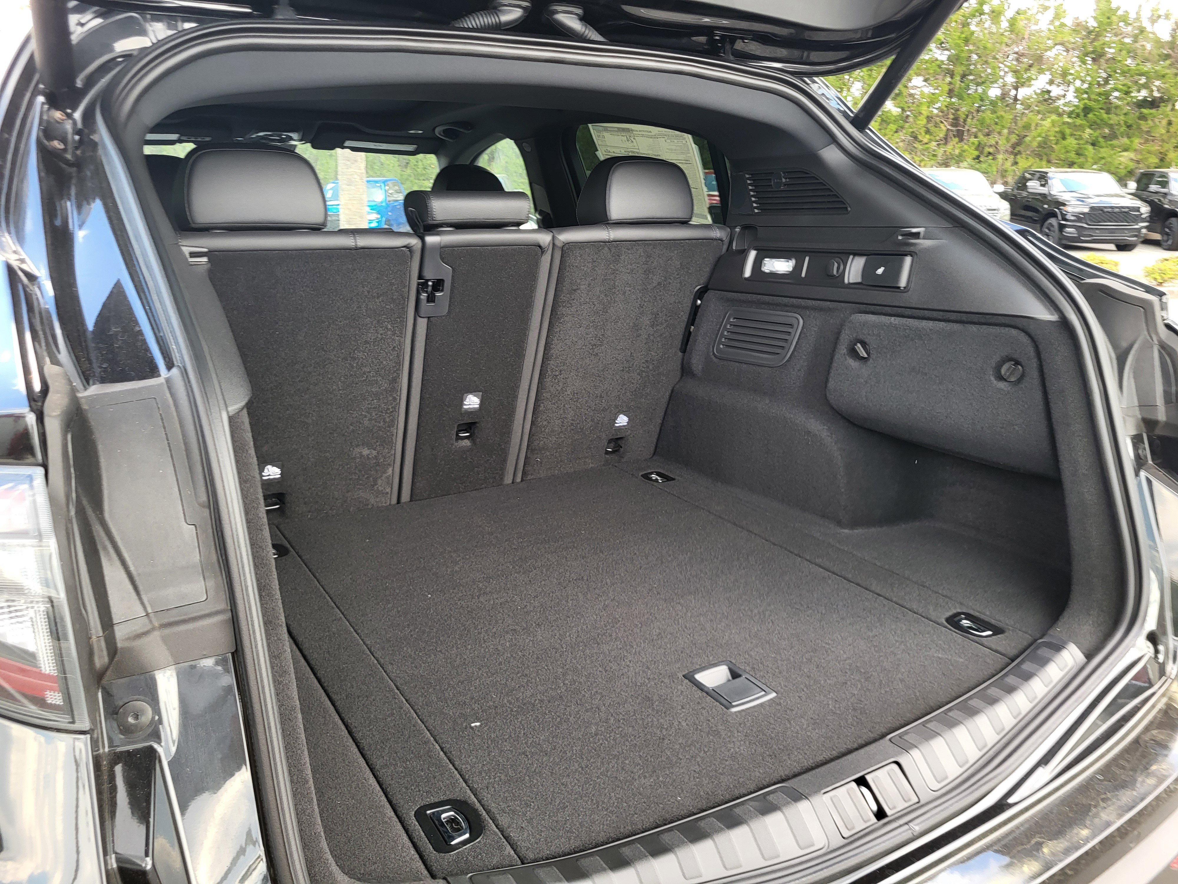 New 2025 Alfa Romeo Stelvio Sprint image 22