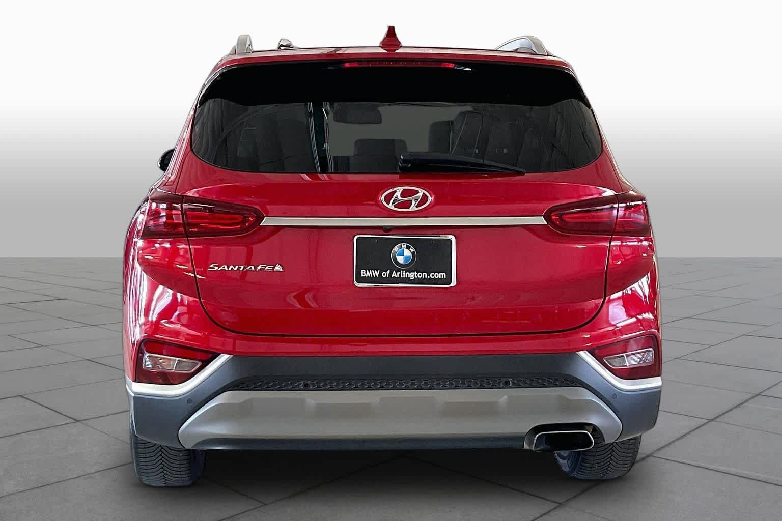 Used 2020 Hyundai Santa Fe SEL w/ Convenience + Premium Package FWD image 4