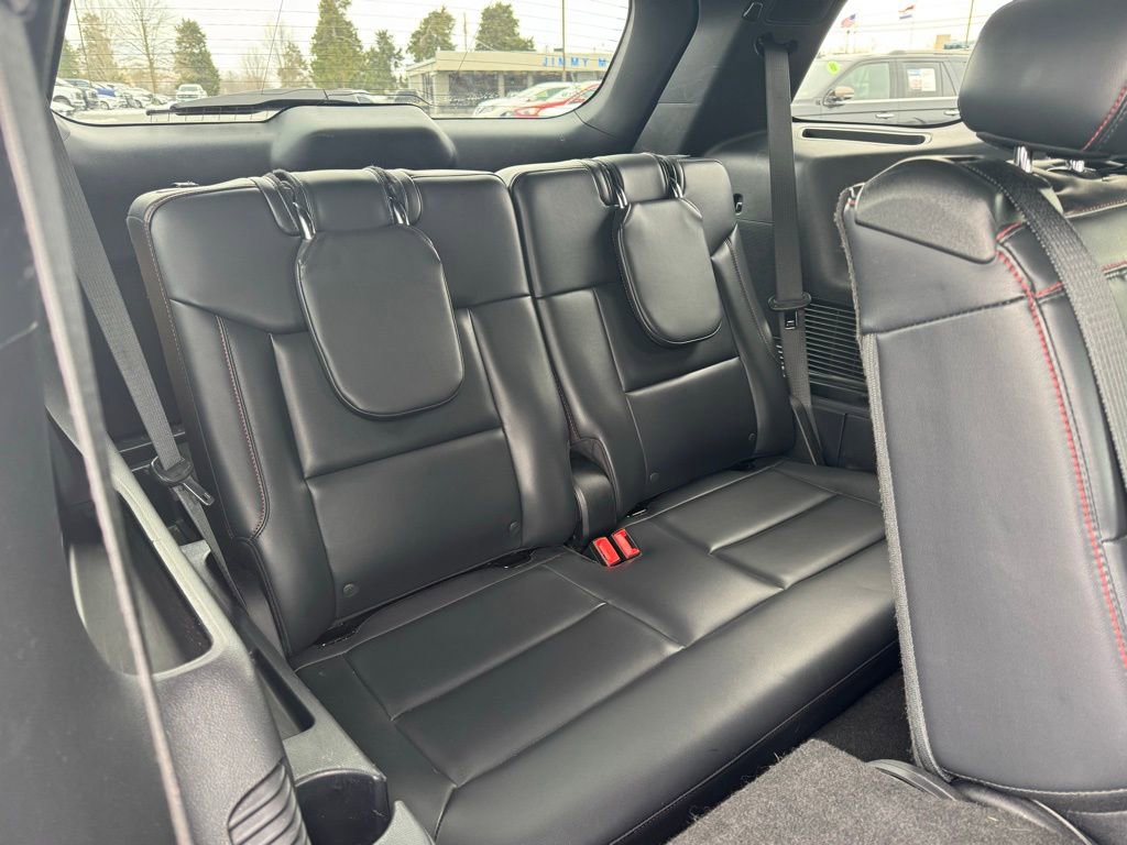 Used 2025 Ford Explorer ST-Line w/ ST-Line Street Pack image 21