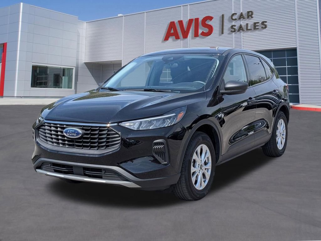 Used 2025 Ford Escape Active AWD/4WD image 1
