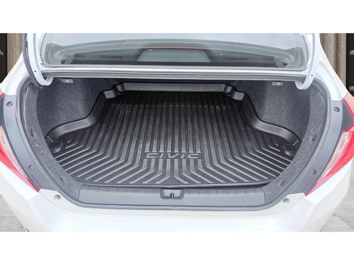 Used 2020 Honda Civic Sport image 13