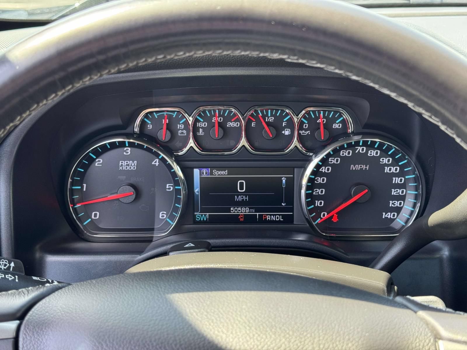 Used 2018 Chevrolet Silverado 1500 LT AWD/4WD image 10