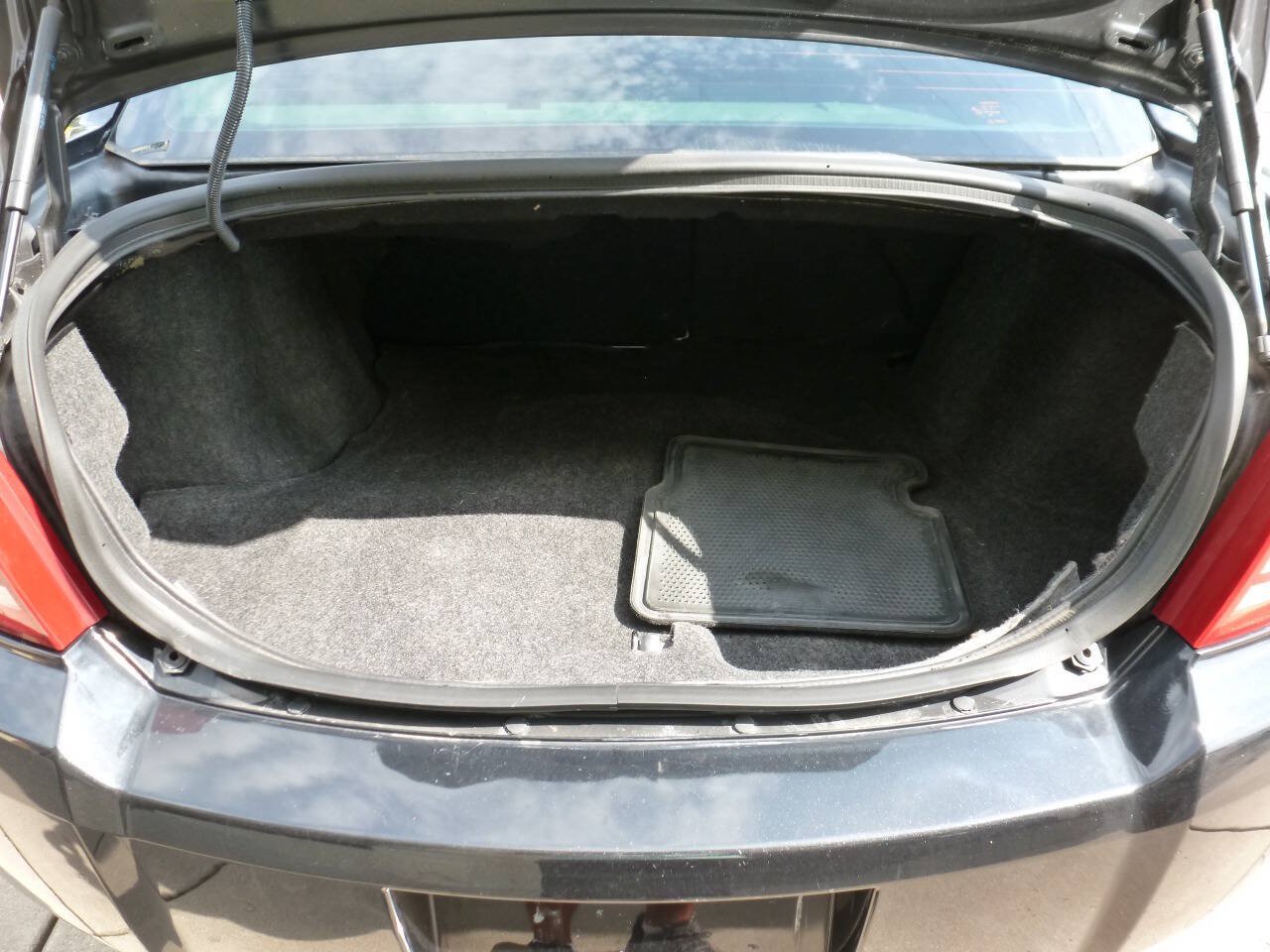 Used 2009 Dodge Avenger SXT FWD image 16