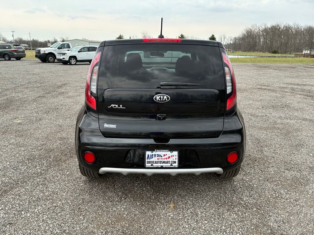 Used 2019 Kia Soul + FWD image 4