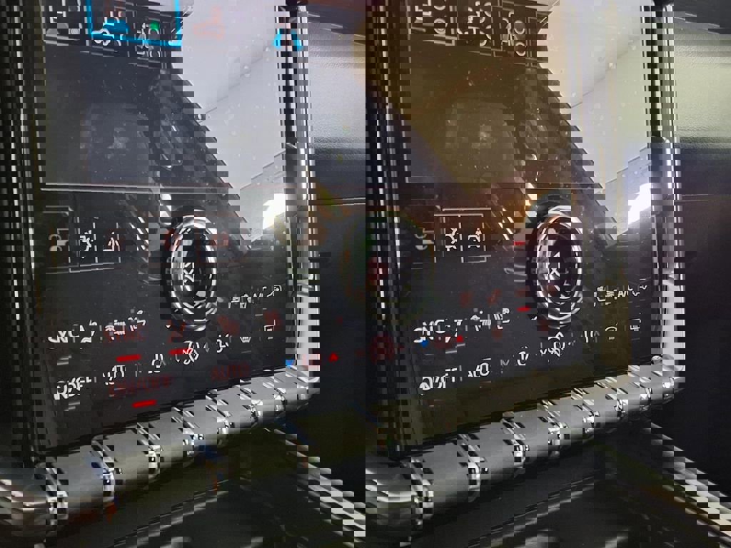 New 2026 GMC Acadia AT4 w/ Luxury Package image 42