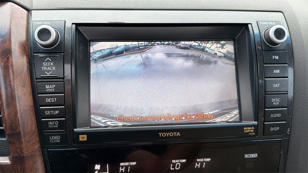 Used 2011 Toyota Sequoia Platinum image 38