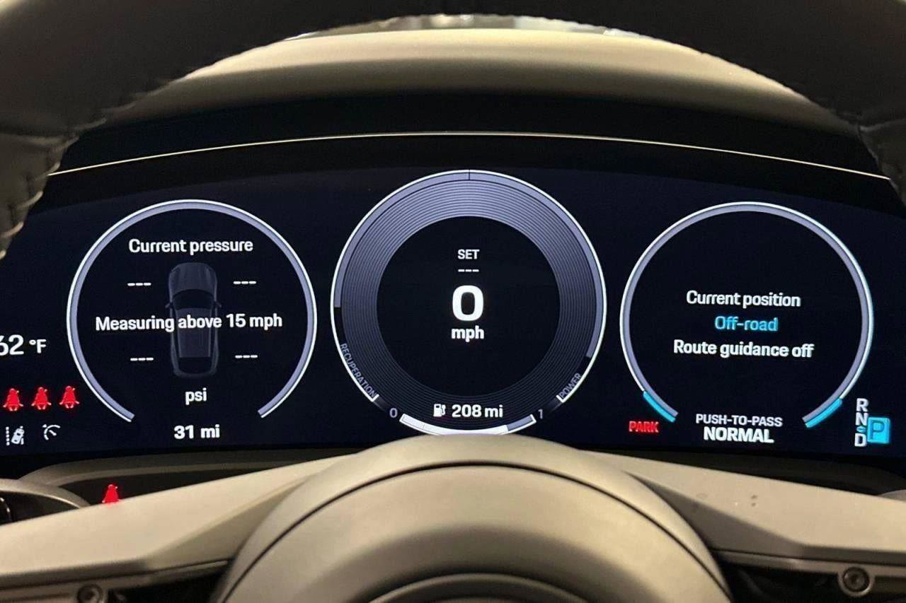 New 2025 Porsche Taycan 4S image 72