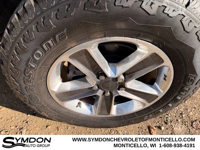 Used 2020 Jeep Wrangler Unlimited Sahara image 26