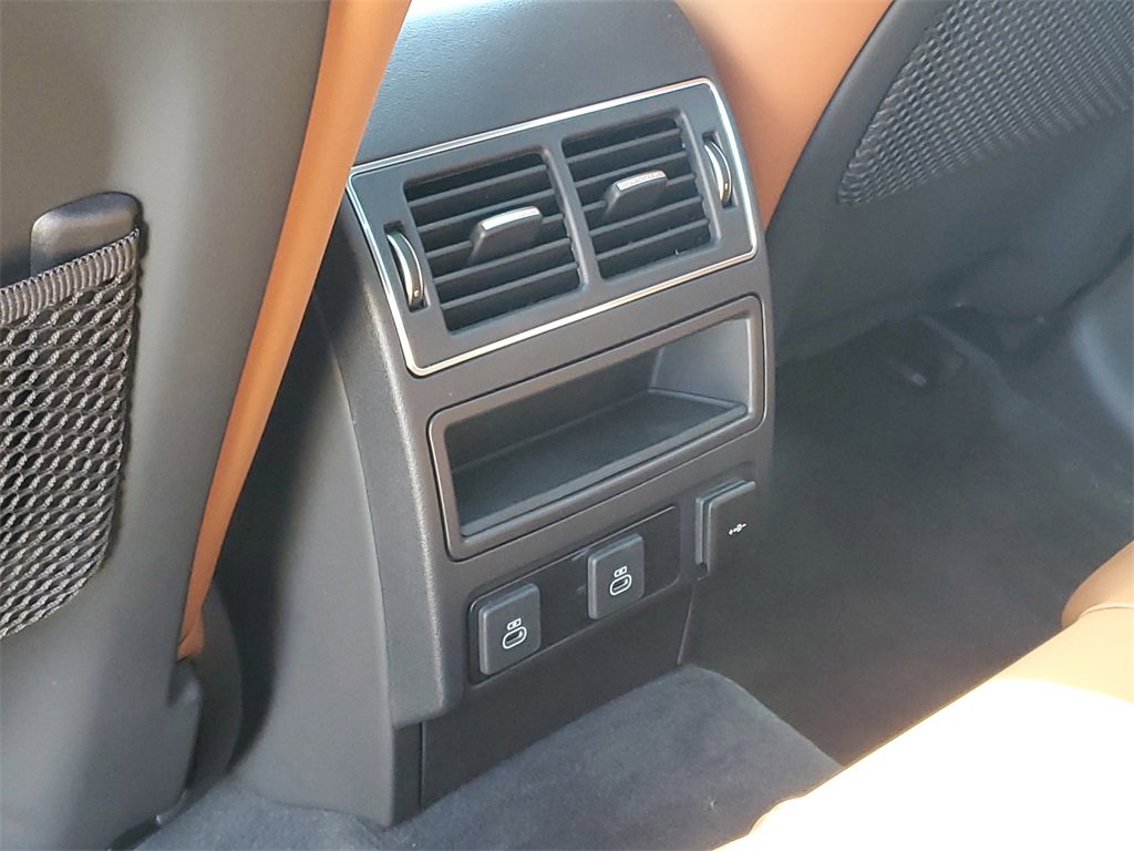 New 2026 Jaguar F-PACE R-Dynamic S image 31