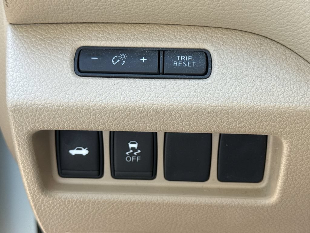 Used 2016 Nissan Altima 2.5 SV FWD image 29