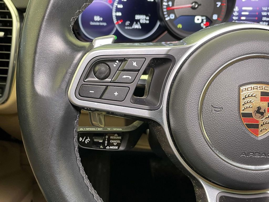 Certified 2023 Porsche Cayenne image 39