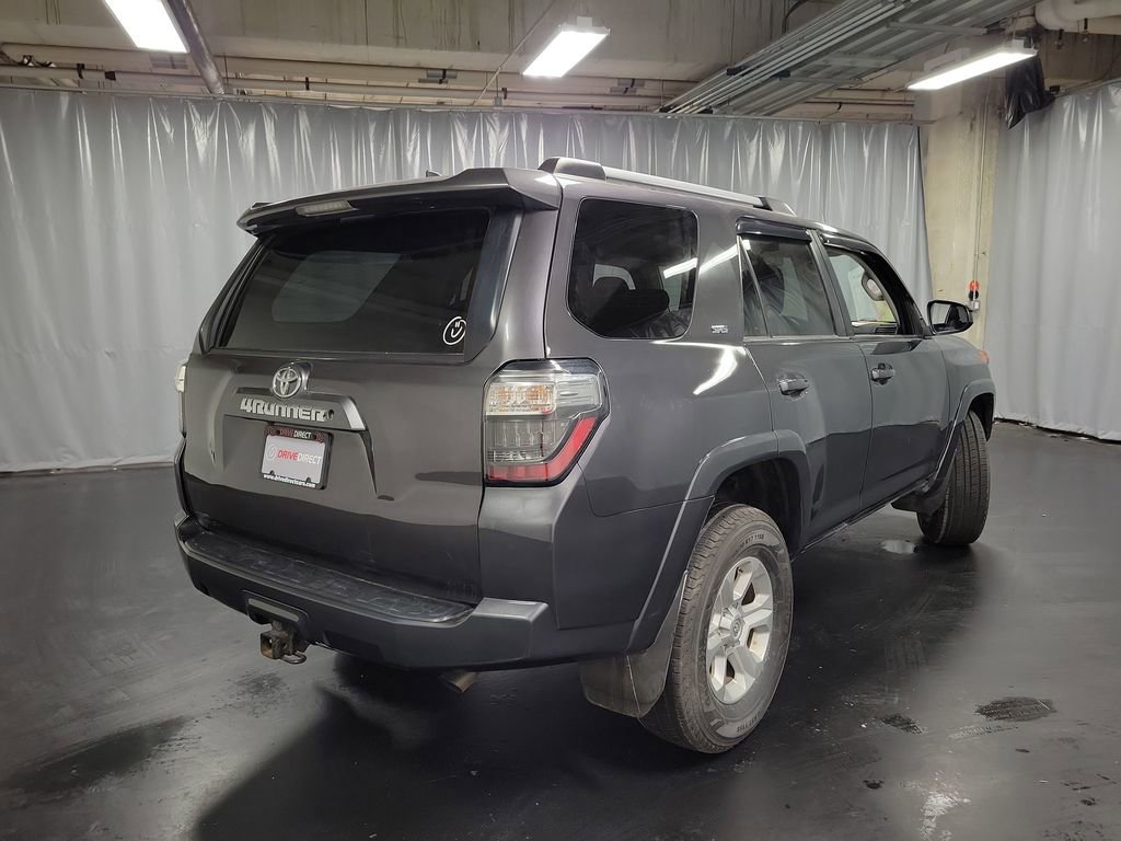 Used 2019 Toyota 4Runner SR5 AWD/4WD image 8