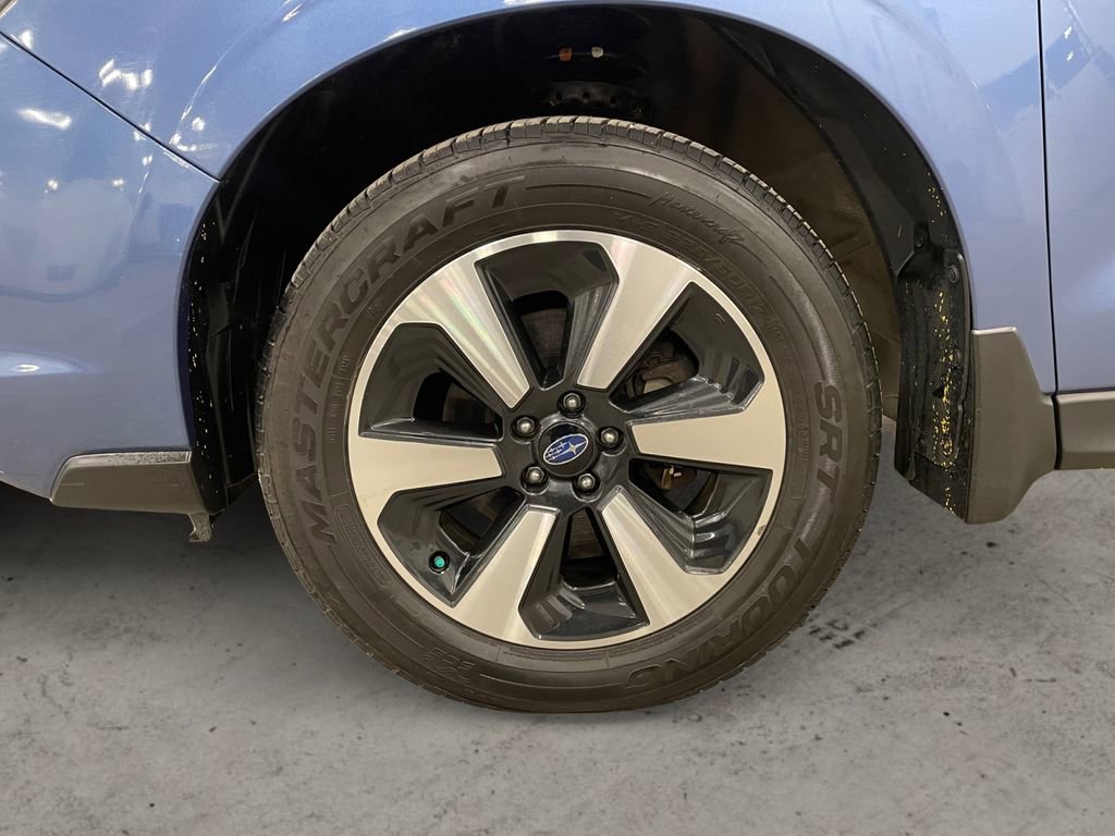 Used 2017 Subaru Forester 2.5i Premium image 14