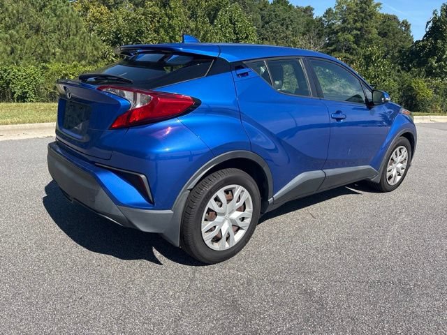 Used 2020 Toyota C-HR LE FWD image 2