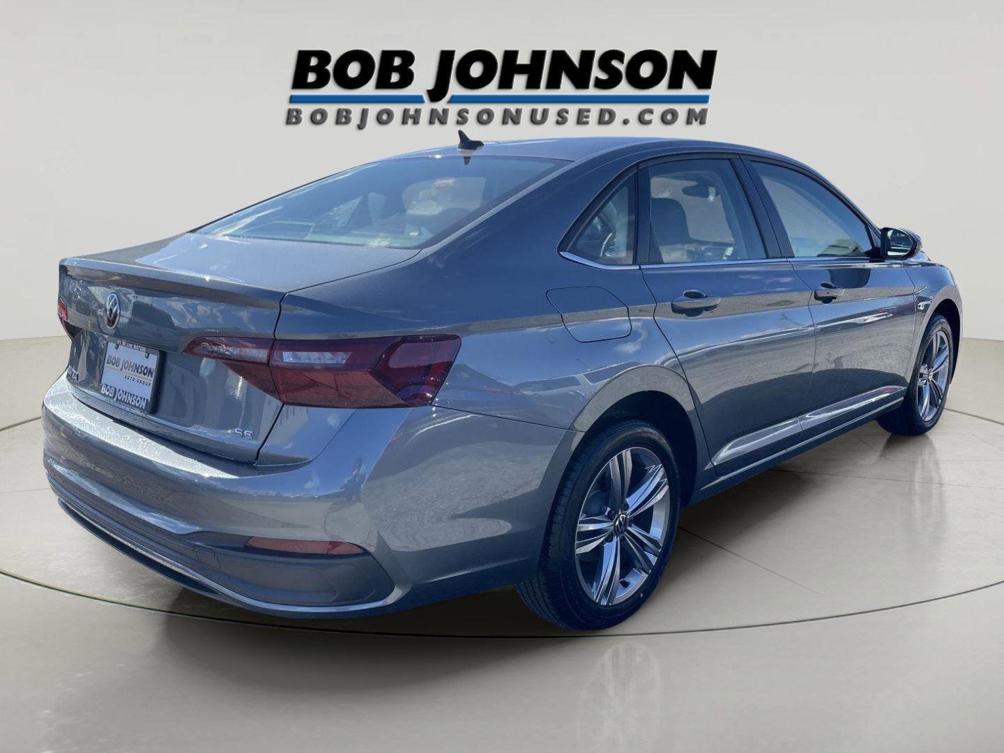 Used 2023 Volkswagen Jetta SE FWD image 3