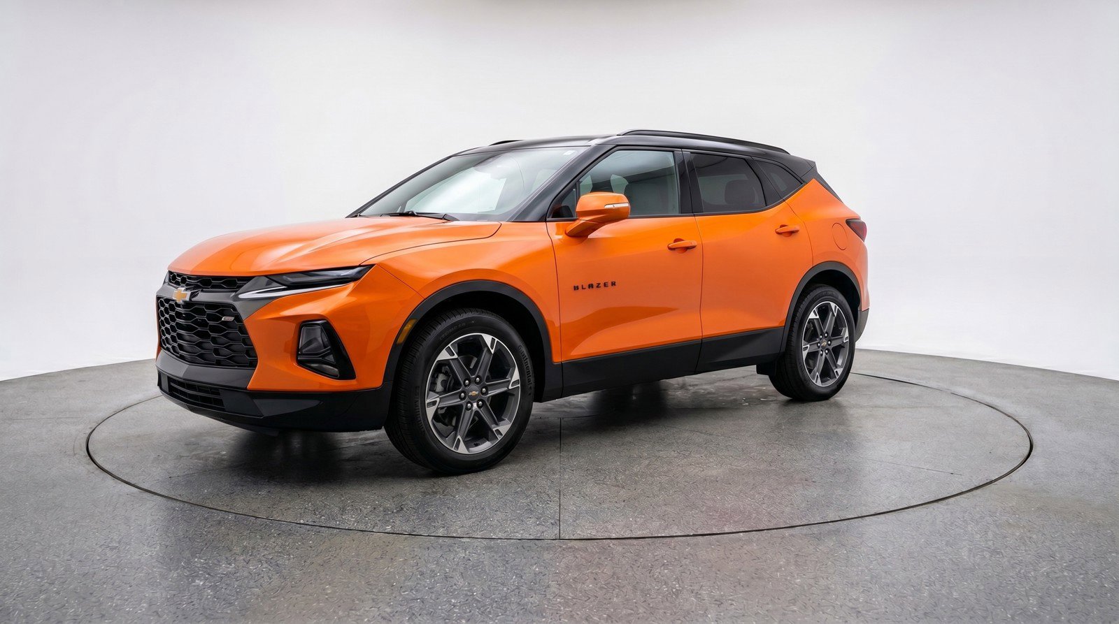 Used 2025 Chevrolet Blazer LT FWD image 3