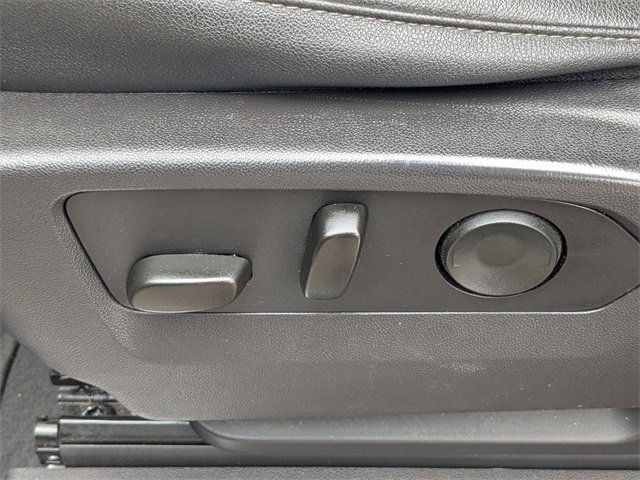 Used 2024 GMC Sierra 1500 SLT image 19