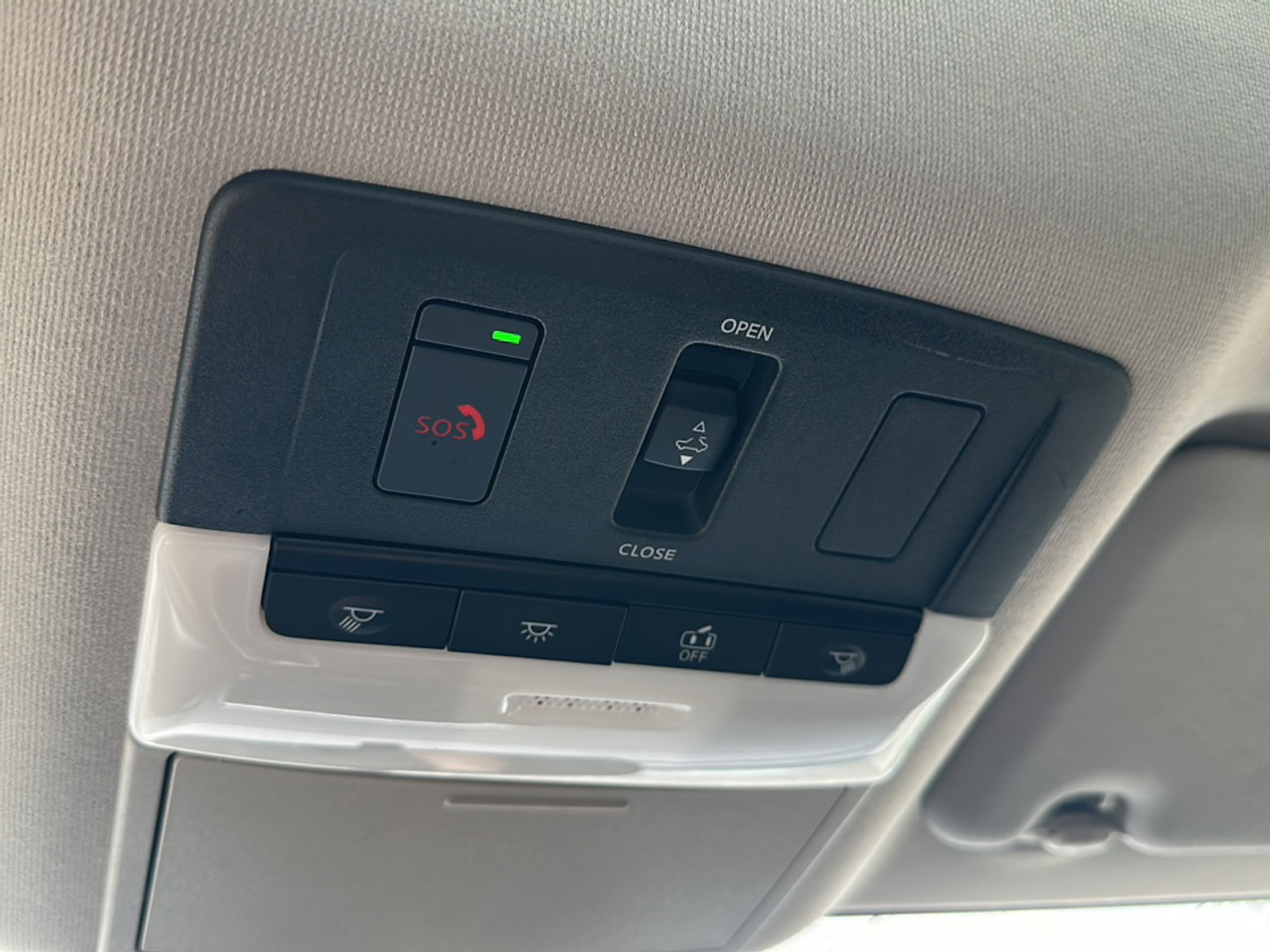 Certified 2024 Nissan Sentra SR w/ SR Premium Package image 37