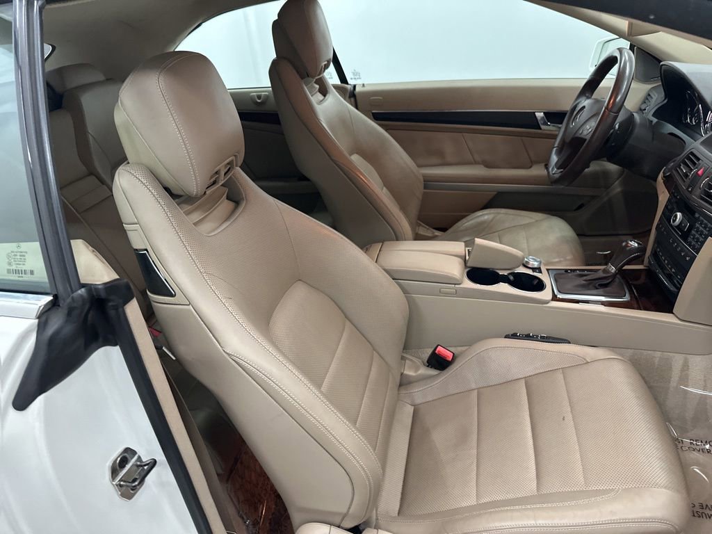 Used 2011 Mercedes-Benz E 550 Cabriolet image 24