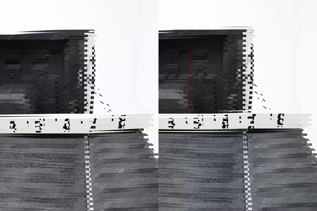 Used 2024 Chevrolet Silverado 1500 Custom image 12