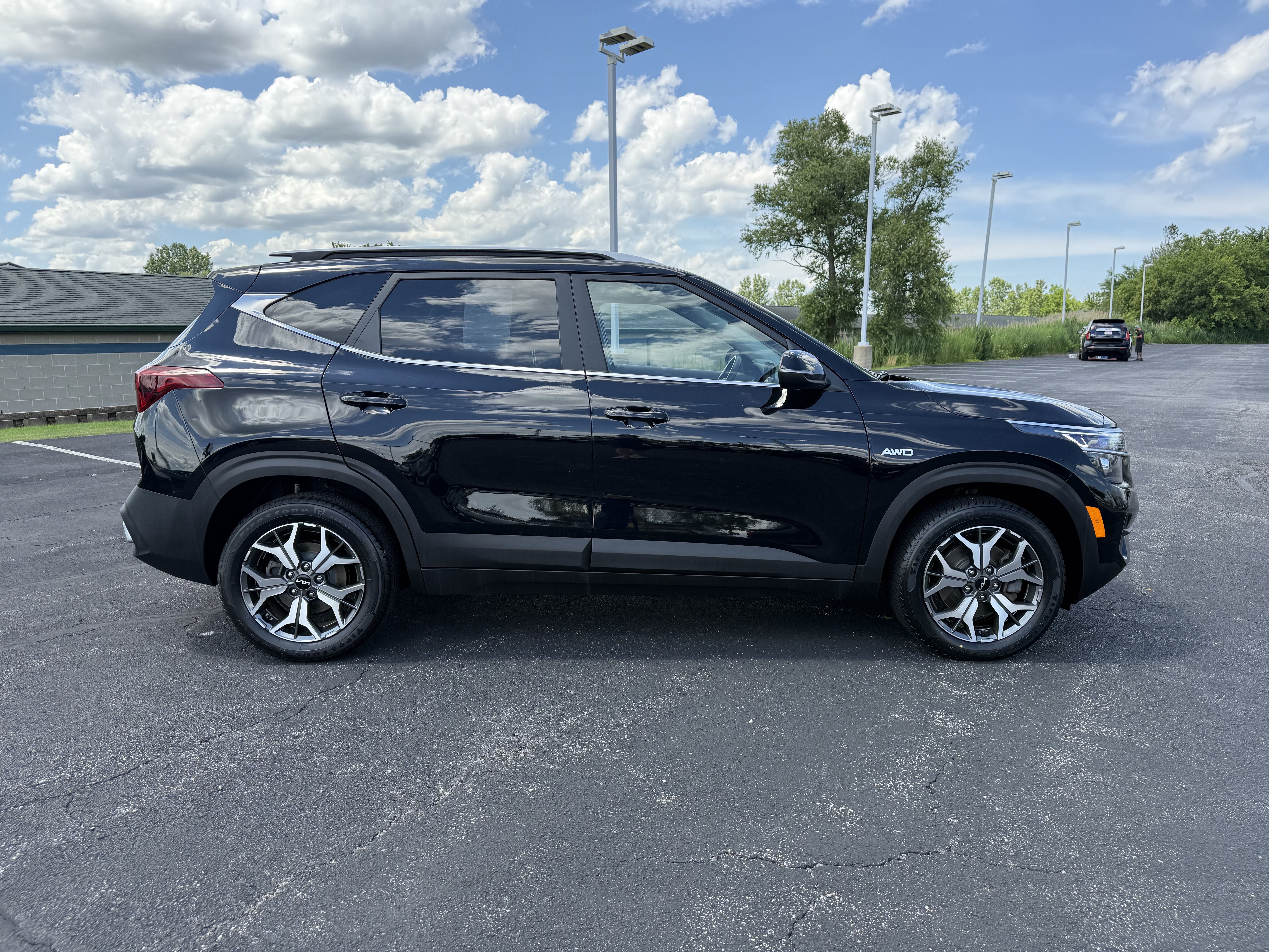 Used 2023 Kia Seltos EX AWD/4WD image 9