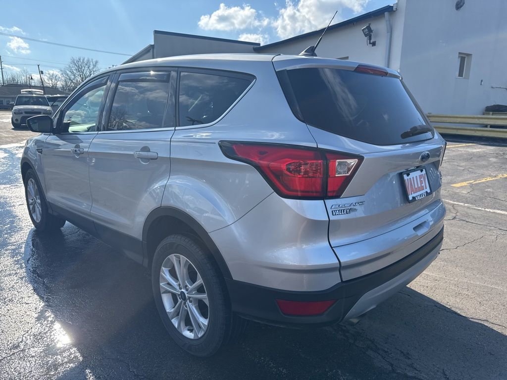 Certified 2019 Ford Escape SE image 12