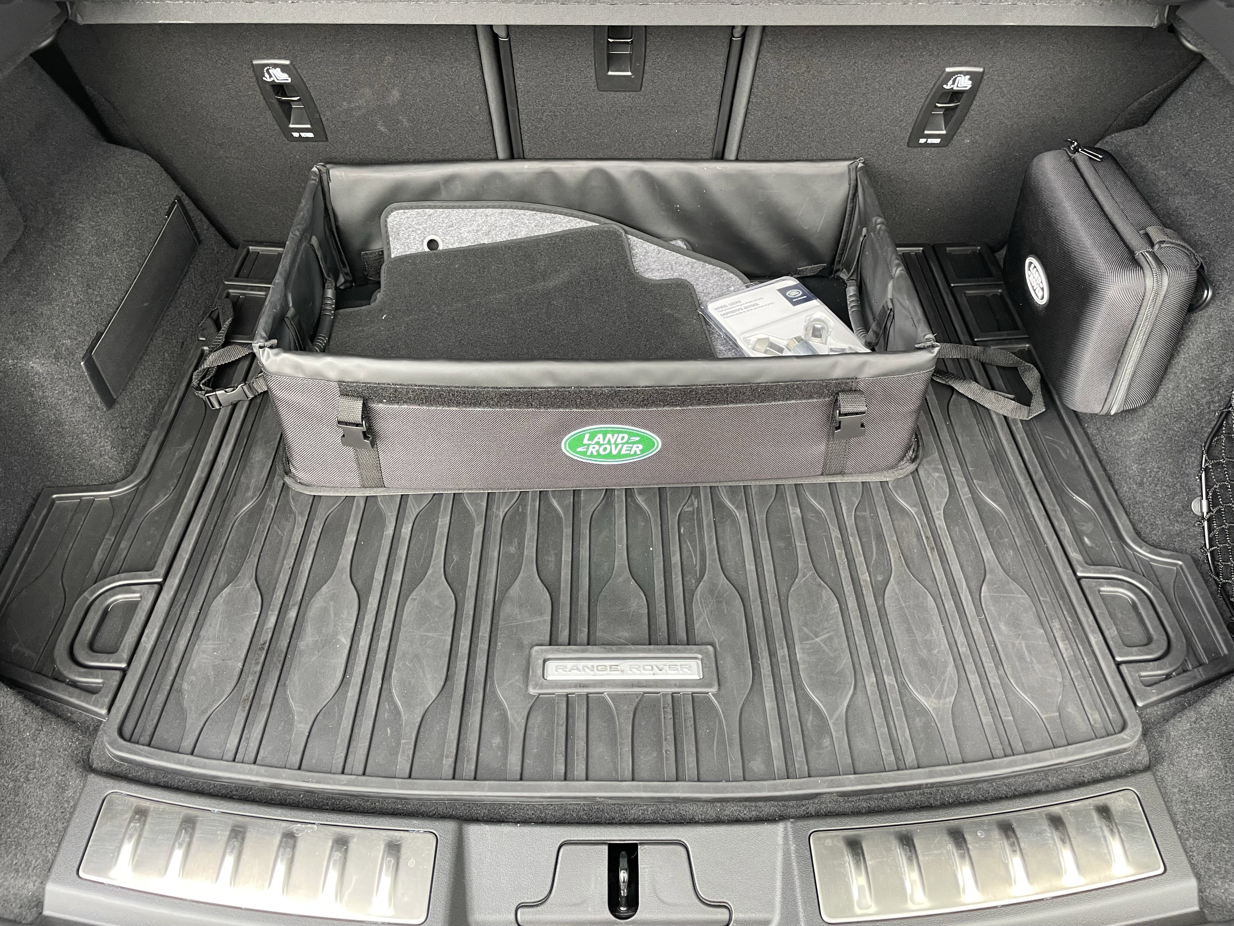 Certified 2024 Land Rover Range Rover Evoque Dynamic SE image 34