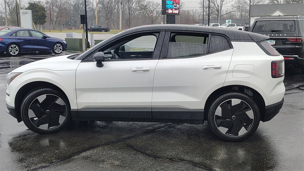 New 2026 Volvo EX30 Plus image 5