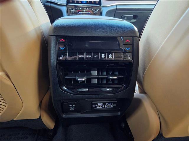 Used 2023 Jeep Grand Cherokee L Summit w/ MOPAR Finishing Package image 20