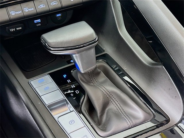 Used 2025 Hyundai Elantra SEL image 19