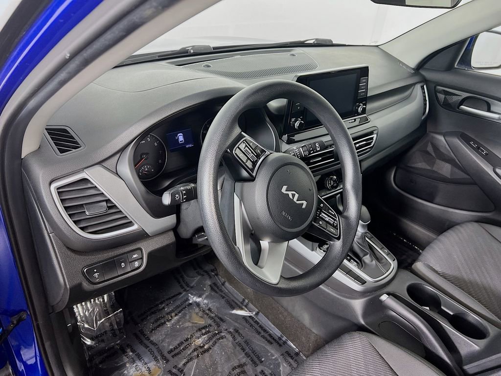 Used 2023 Kia Seltos LX image 8