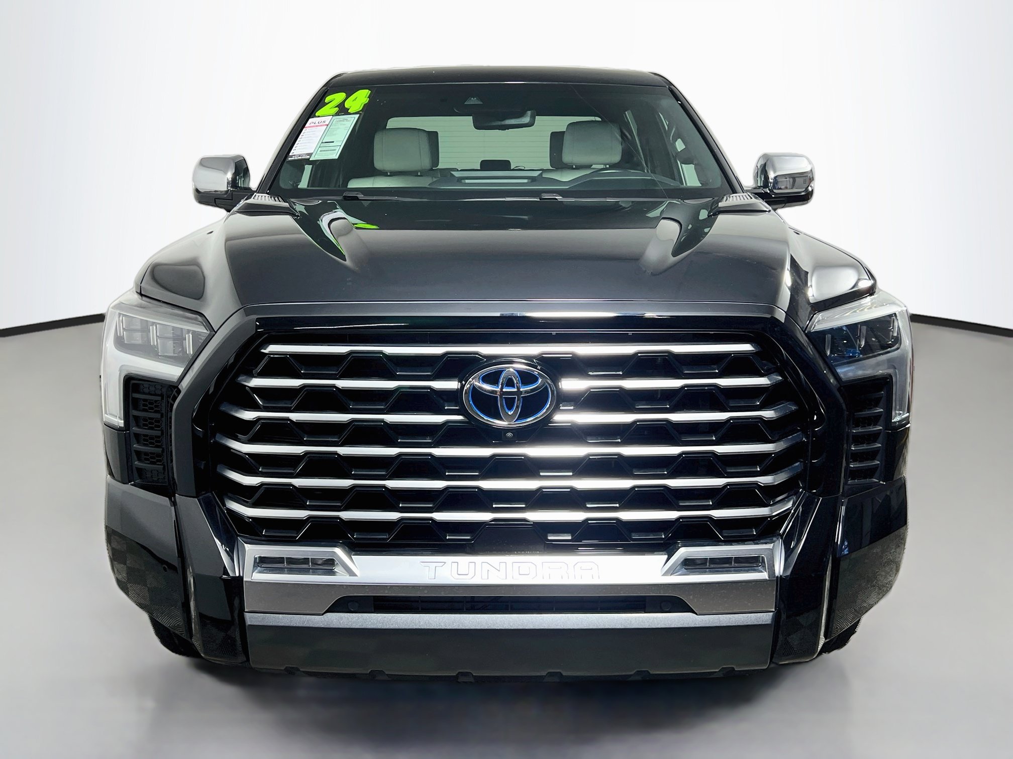 Used 2024 Toyota Tundra Capstone AWD/4WD image 10