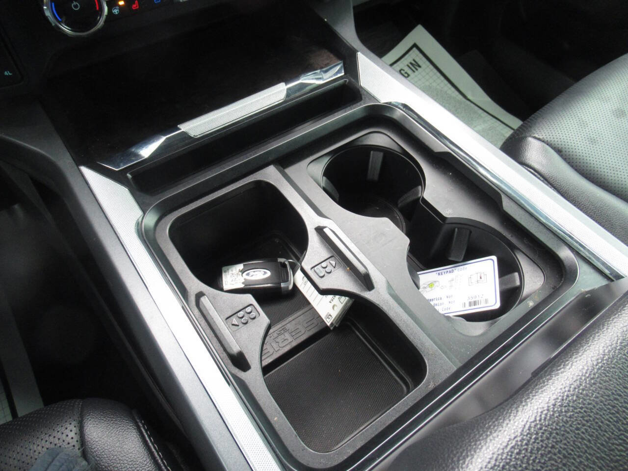 Used 2024 Ford F250 Lariat w/ Snow Plow Prep Package image 37