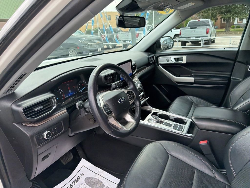 Used 2020 Ford Explorer Limited image 22
