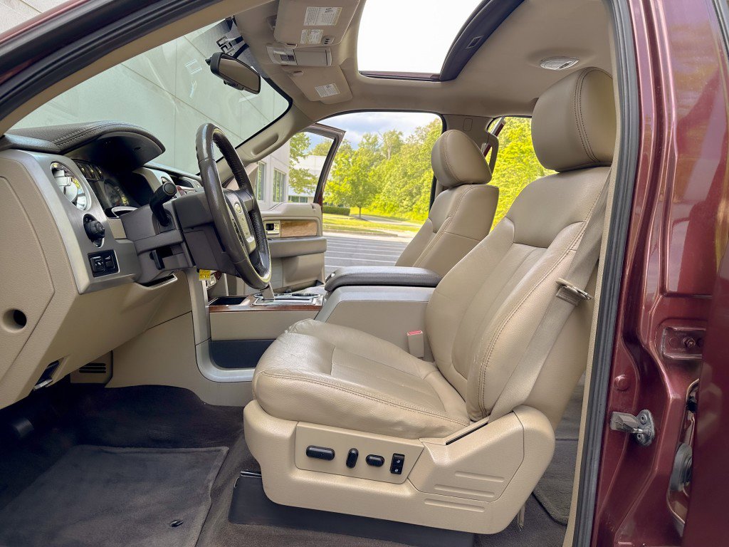 Used 2010 Ford F150 Lariat AWD/4WD image 16