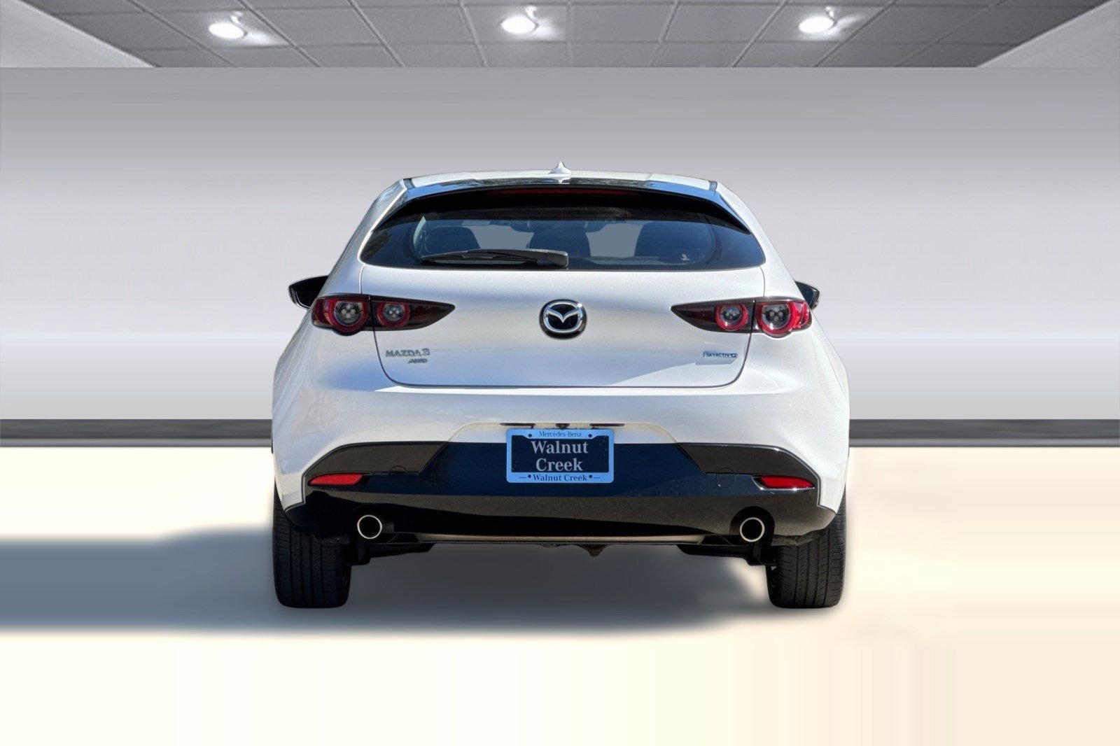 Used 2019 MAZDA MAZDA3 AWD Hatchback w/ Premium Pkg image 9