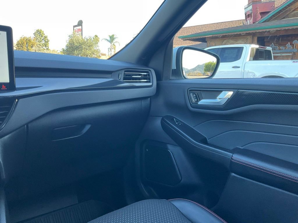 Used 2024 Ford Escape ST-Line Select w/ Tech Pack #1 image 55