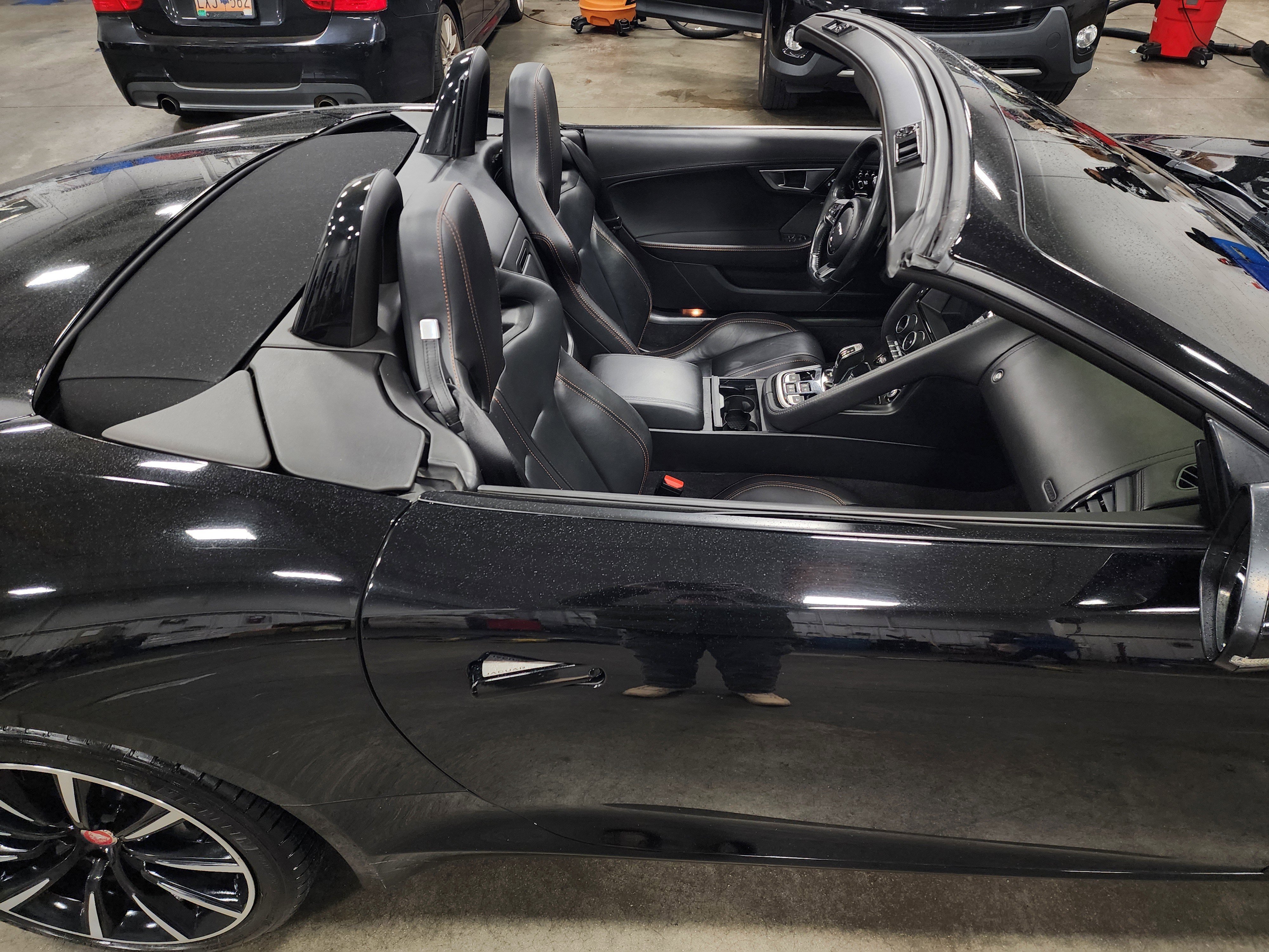 Used 2016 Jaguar F-TYPE Convertible image 15