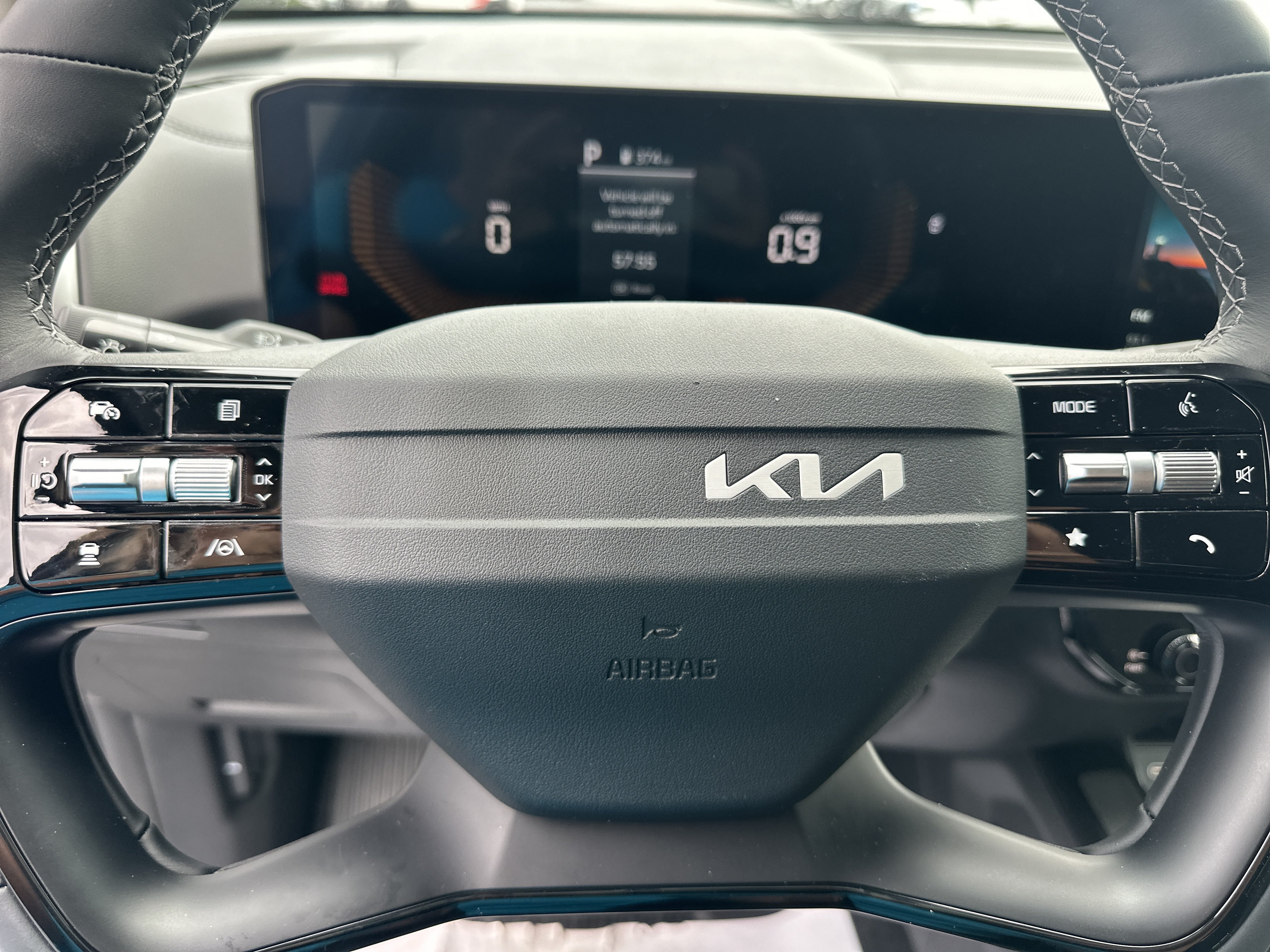 New 2026 Kia Sorento LX FWD image 9