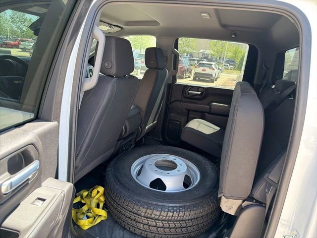 Used 2025 Chevrolet Silverado 3500 W/T w/ WT Convenience Package image 8