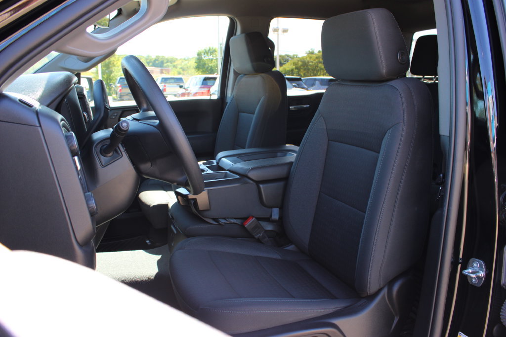 Used 2022 Chevrolet Silverado 1500 Custom w/ LPO, Dark Essentials Package AWD/4WD image 12