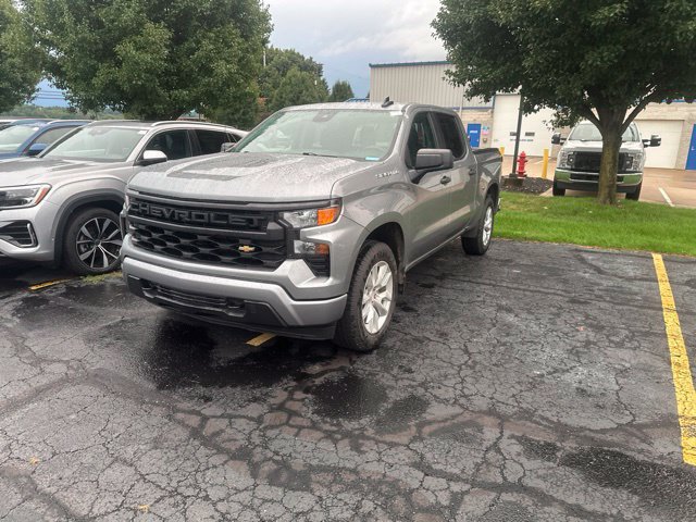 Used 2023 Chevrolet Silverado 1500 Custom AWD/4WD image 3