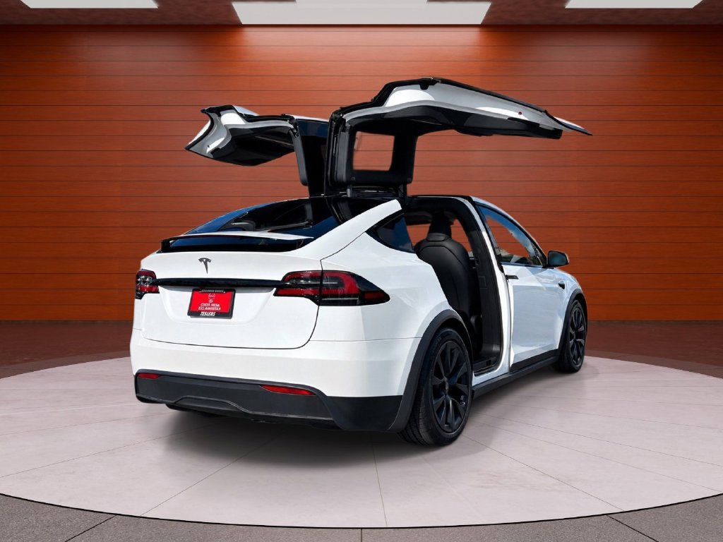Used 2023 Tesla Model X AWD/4WD image 4