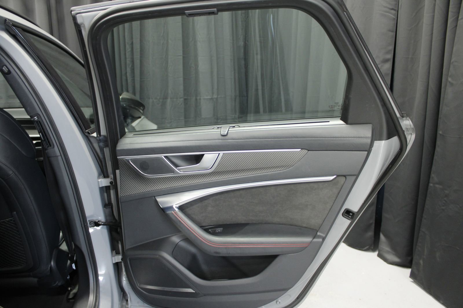 Used 2021 Audi RS 6 image 26