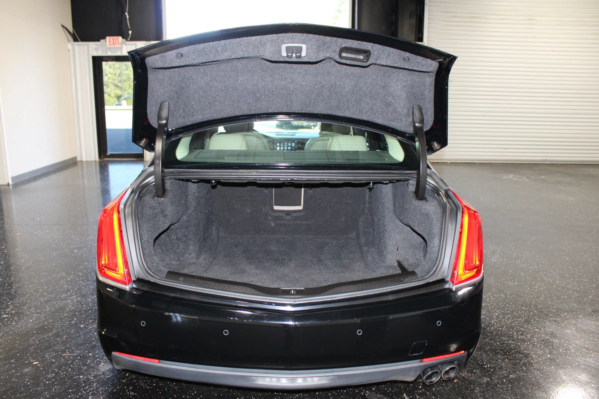 Used 2016 Cadillac CT6 RWD image 40